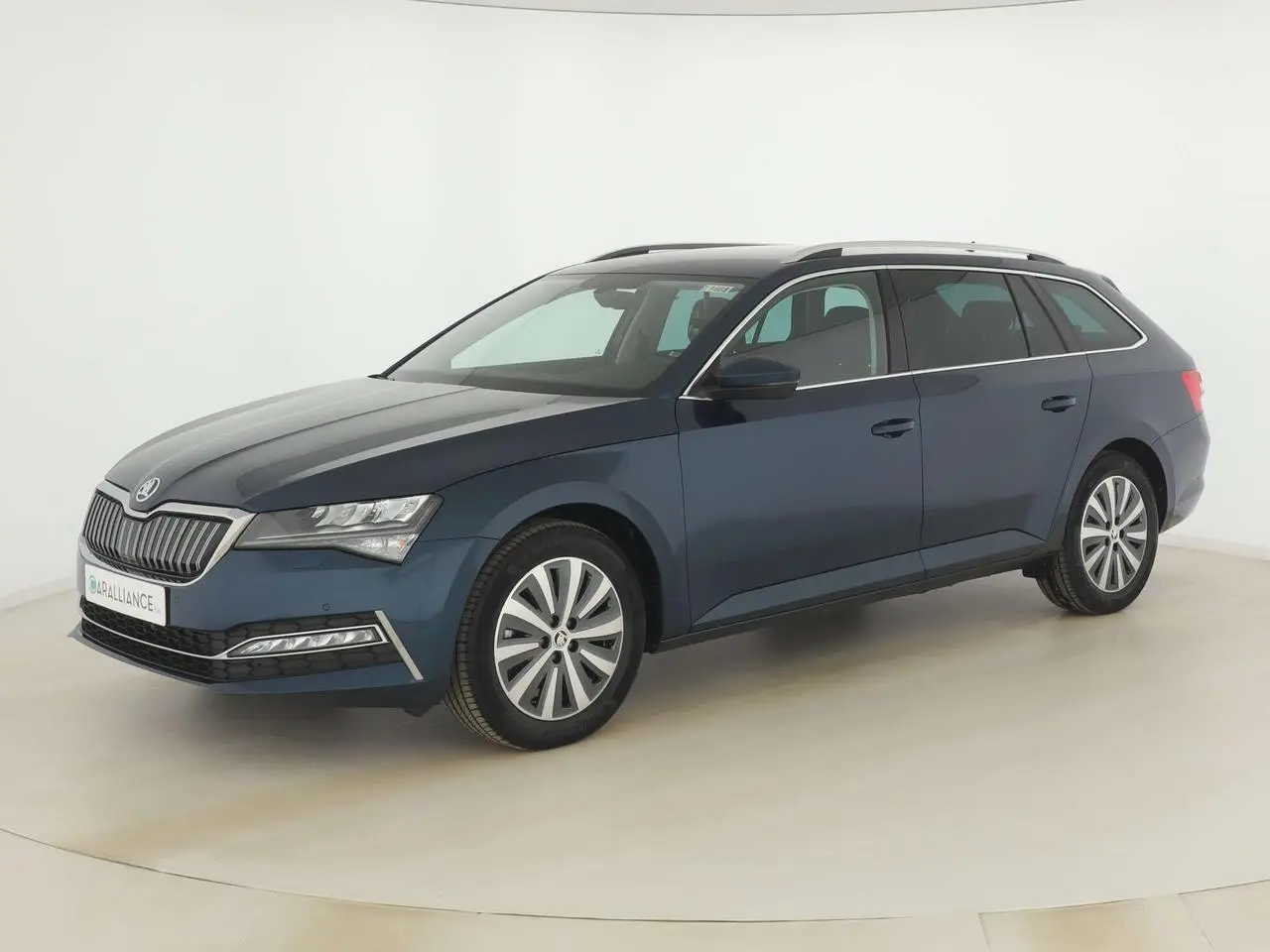 Photo 1 : Skoda Superb 2024 Hybrid