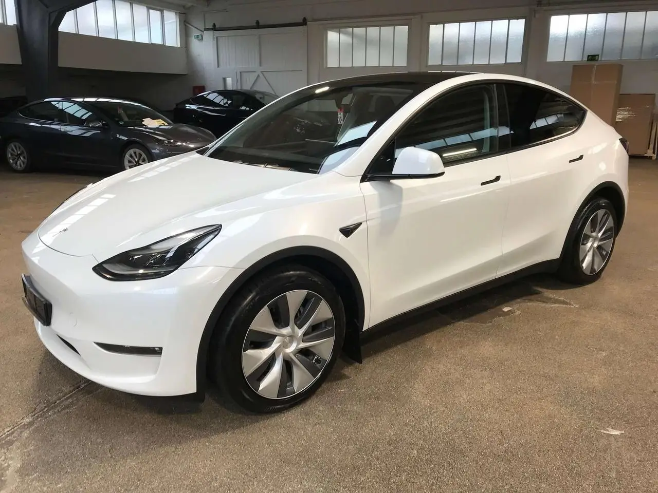 Photo 1 : Tesla Model Y 2022 Electric