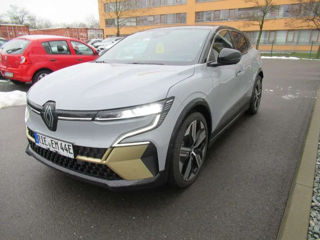 Photo 1 : Renault Megane 2022 Electric