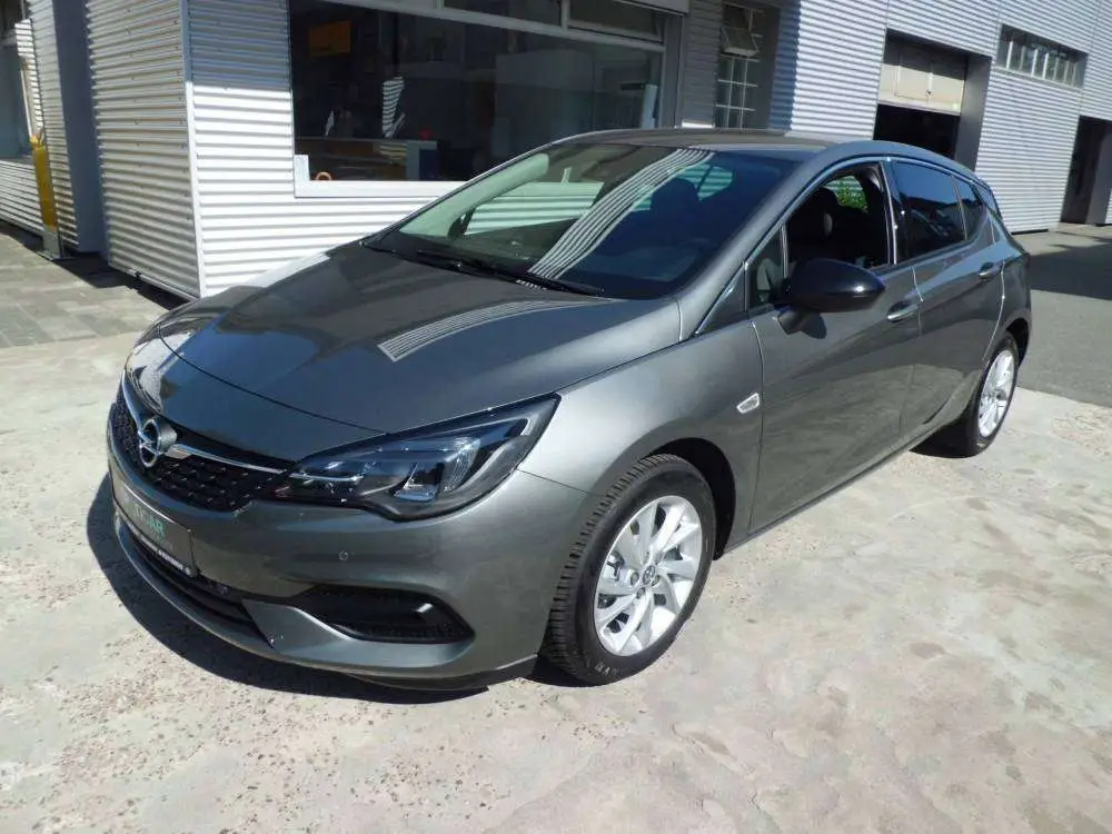 Photo 1 : Opel Astra 2021 Petrol