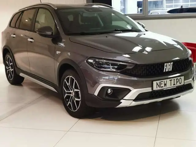 Photo 1 : Fiat Tipo 2022 Petrol