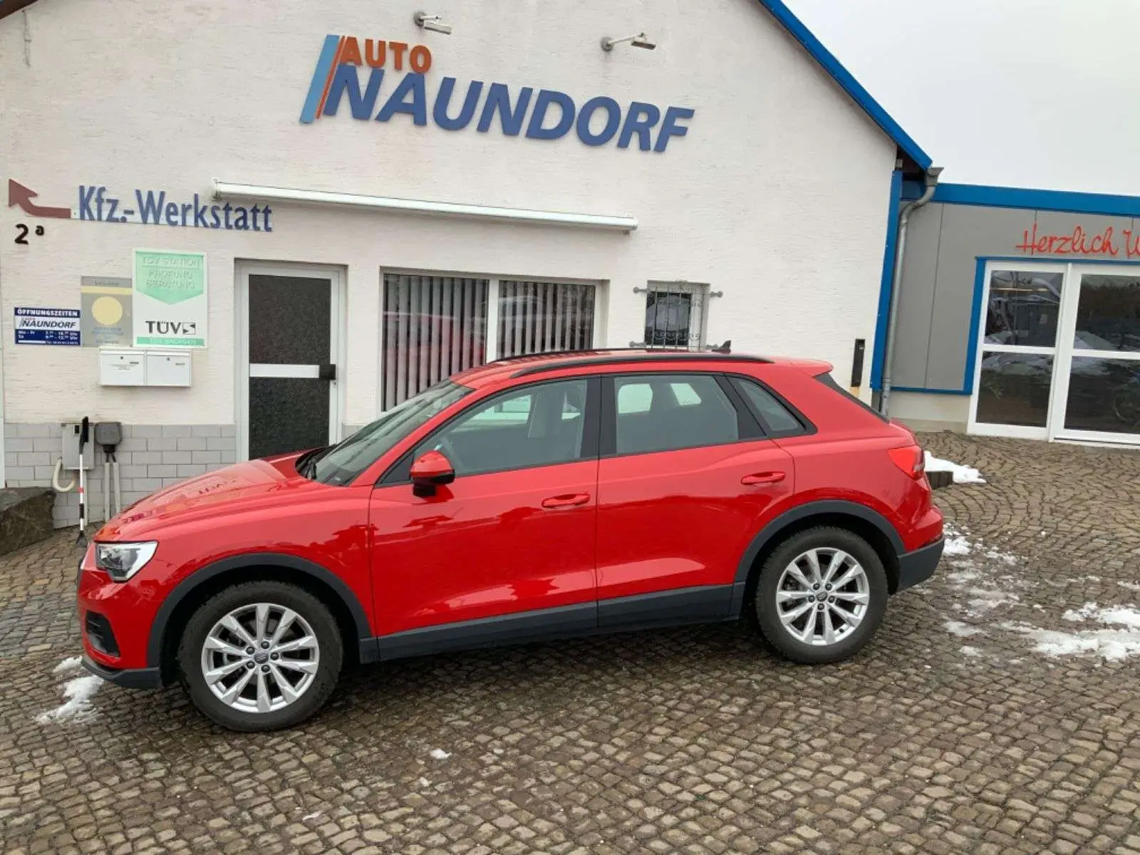 Photo 1 : Audi Q3 2019 Essence