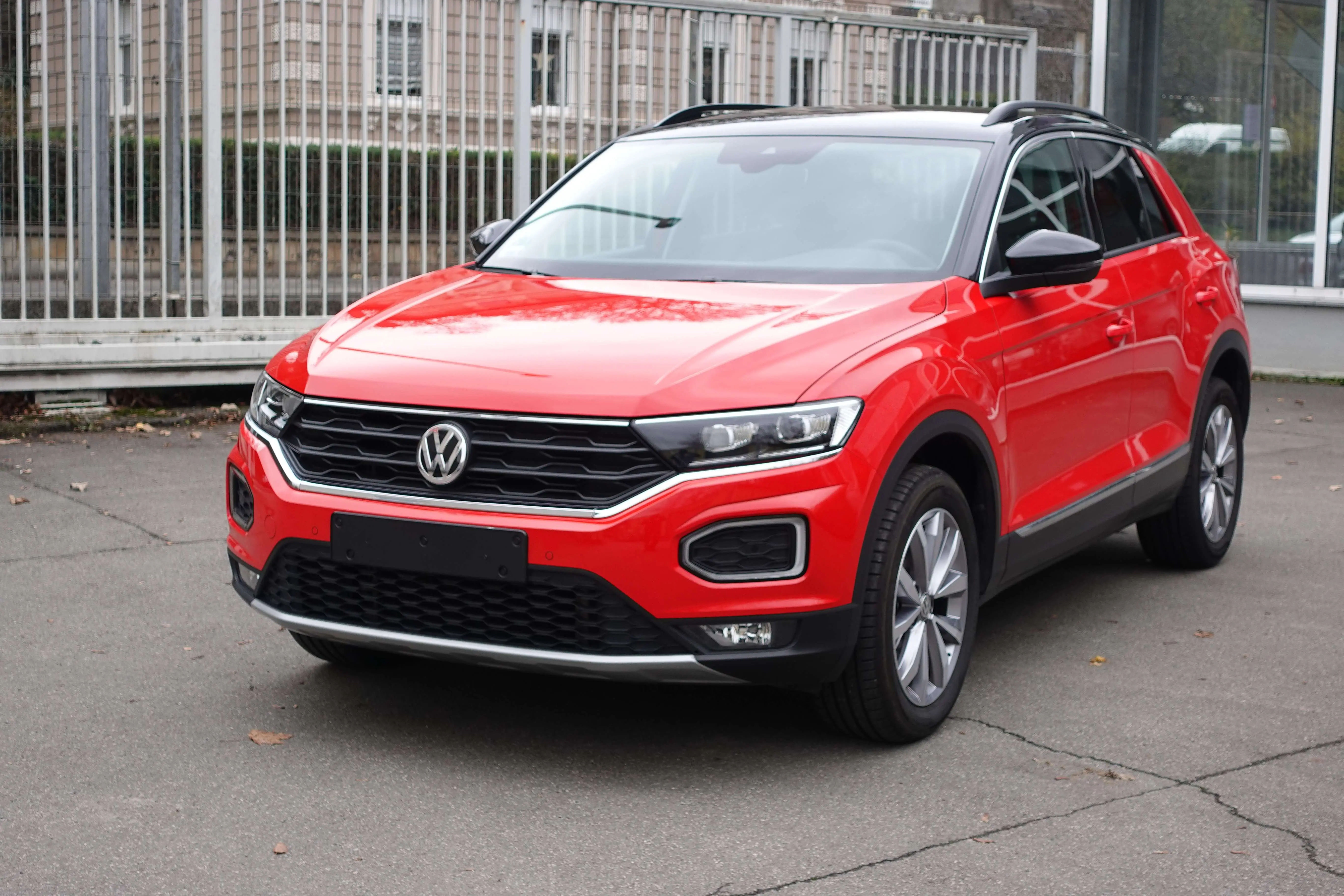 Photo 1 : Volkswagen T-roc 2019 Essence