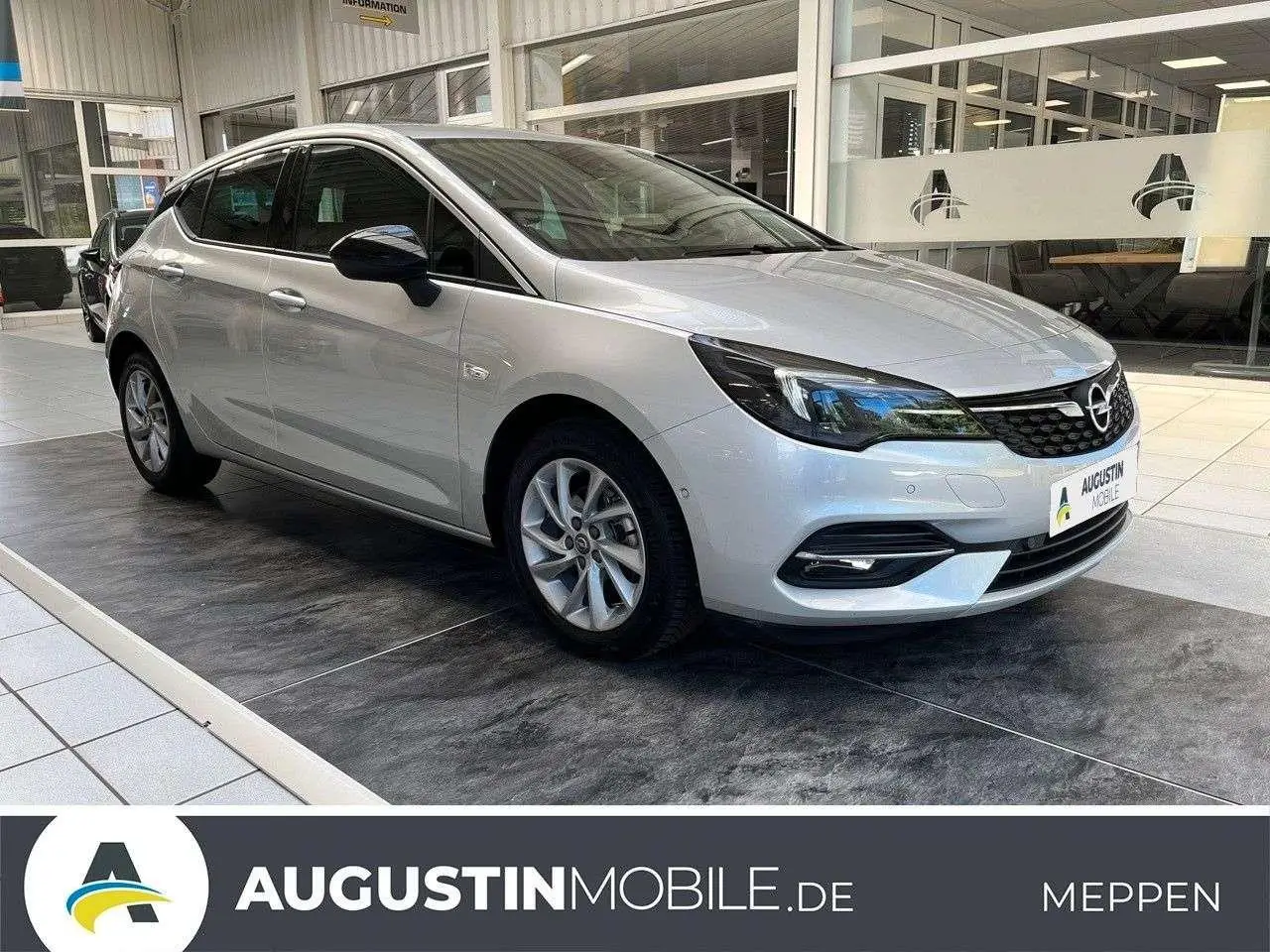 Photo 1 : Opel Astra 2021 Petrol