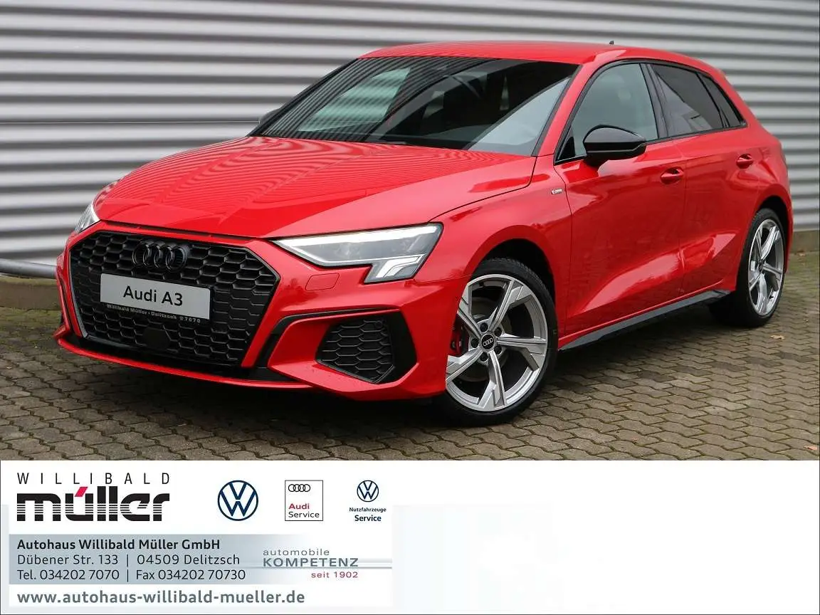 Photo 1 : Audi A3 2023 Essence