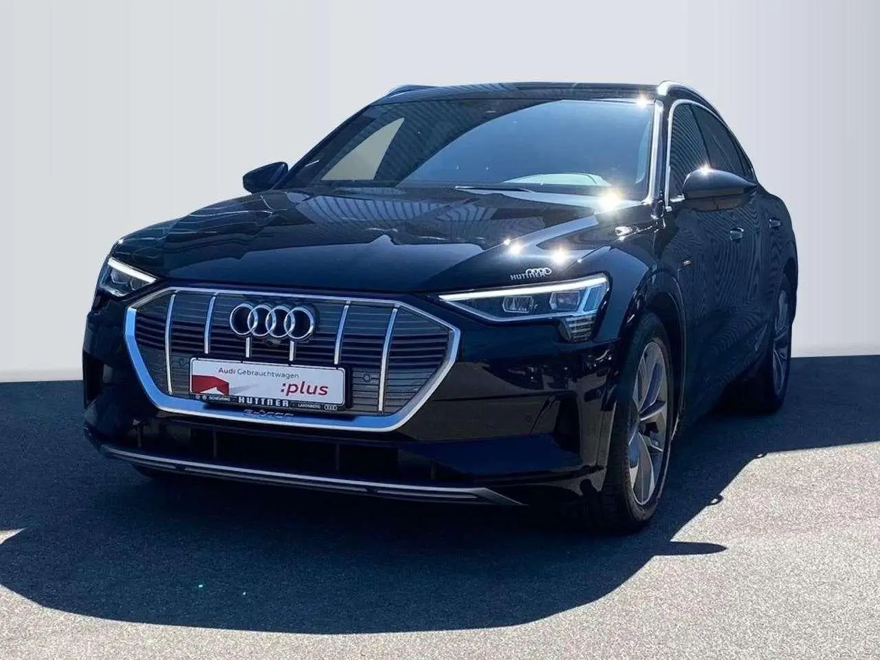 Photo 1 : Audi E-tron 2022 Électrique