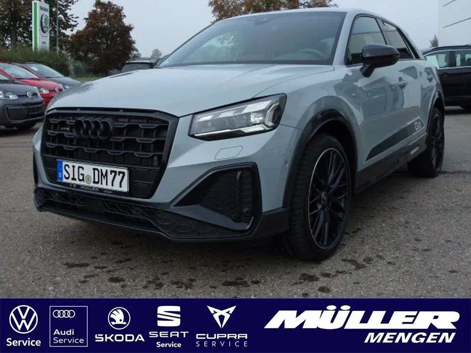 Photo 1 : Audi Q2 2022 Essence