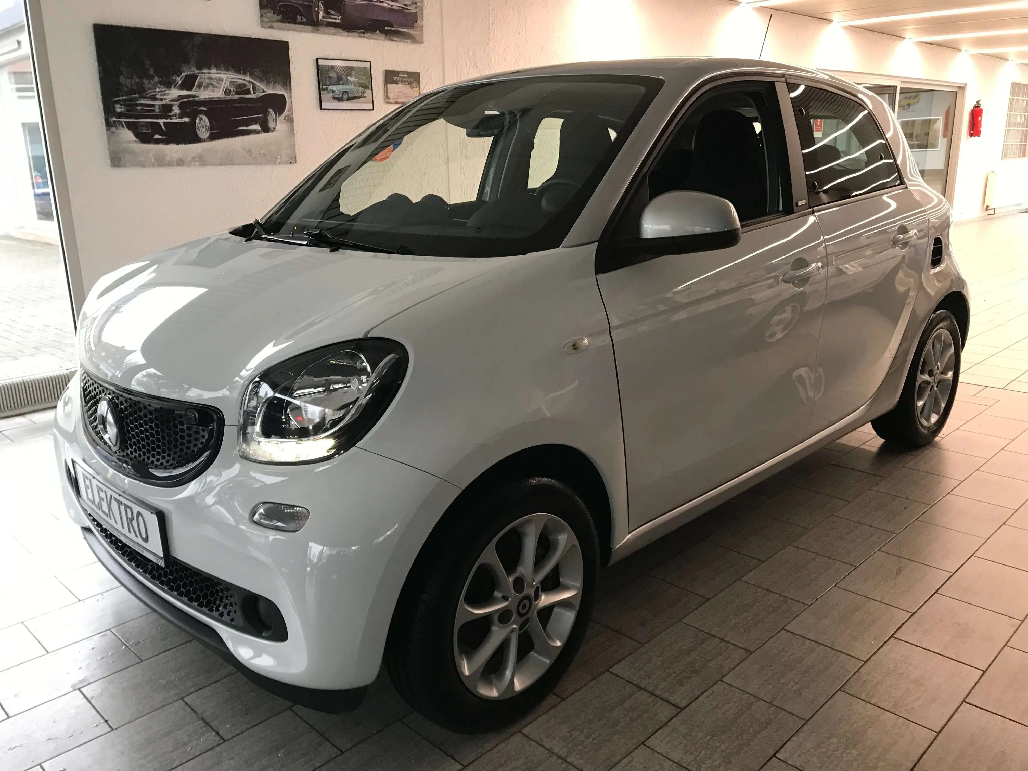 Photo 1 : Smart Forfour 2018 Electric