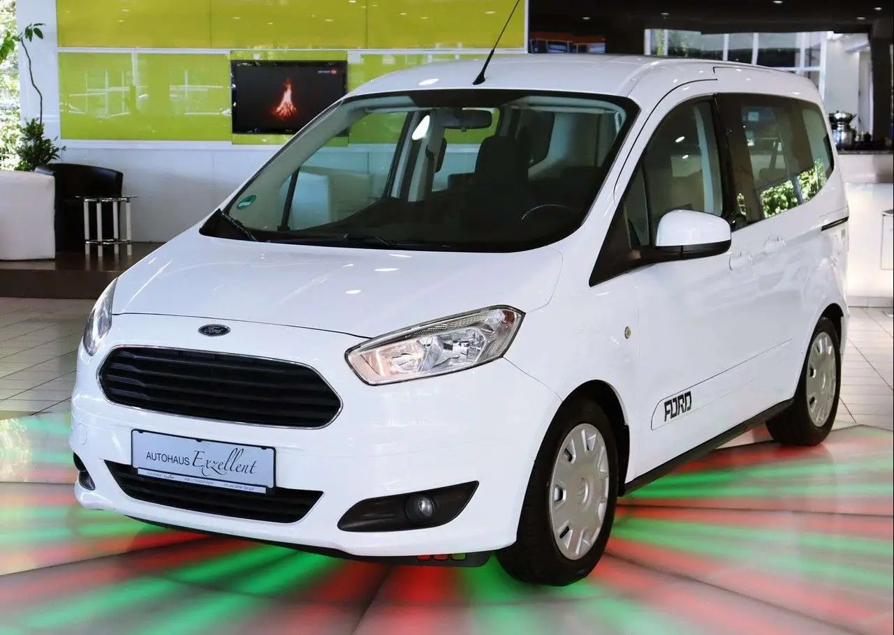 Photo 1 : Ford Tourneo 2014 Essence