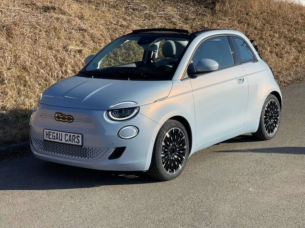 Photo 1 : Fiat 500 2022 Electric