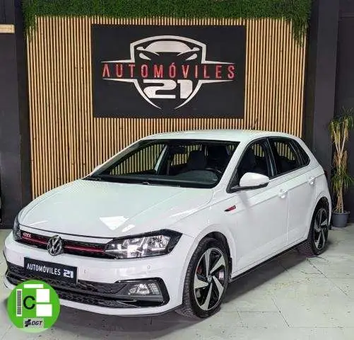 Photo 1 : Volkswagen Polo 2020 Petrol