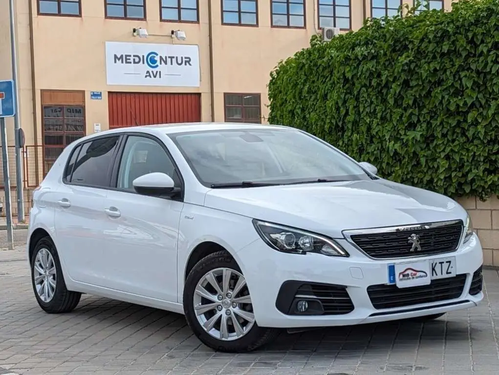 Photo 1 : Peugeot 308 2019 Diesel