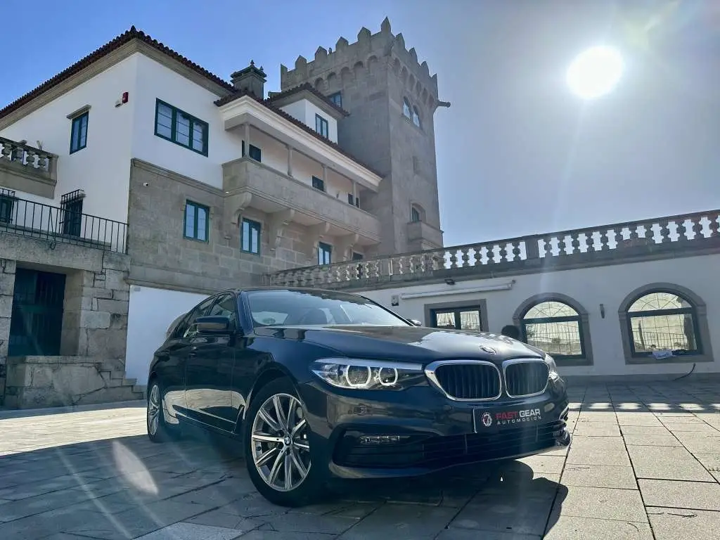 Photo 1 : Bmw Serie 5 2018 Petrol