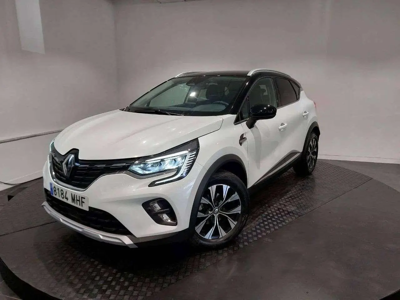 Photo 1 : Renault Captur 2023 Petrol