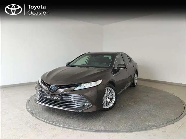 Photo 1 : Toyota Camry 2019 Hybride