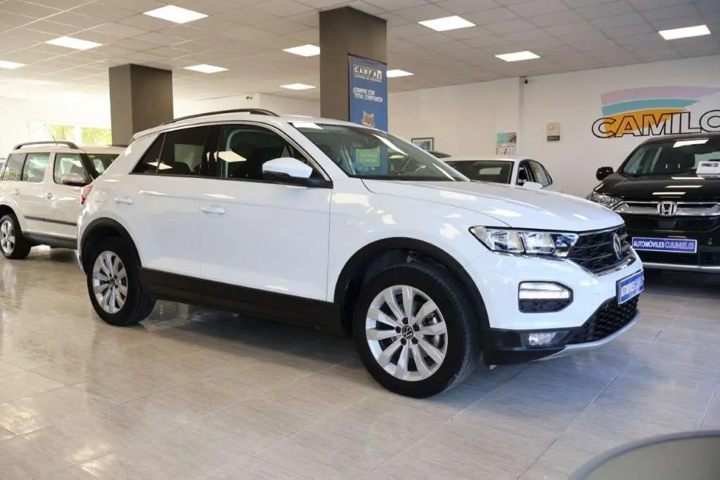 Photo 1 : Volkswagen T-roc 2021 Essence