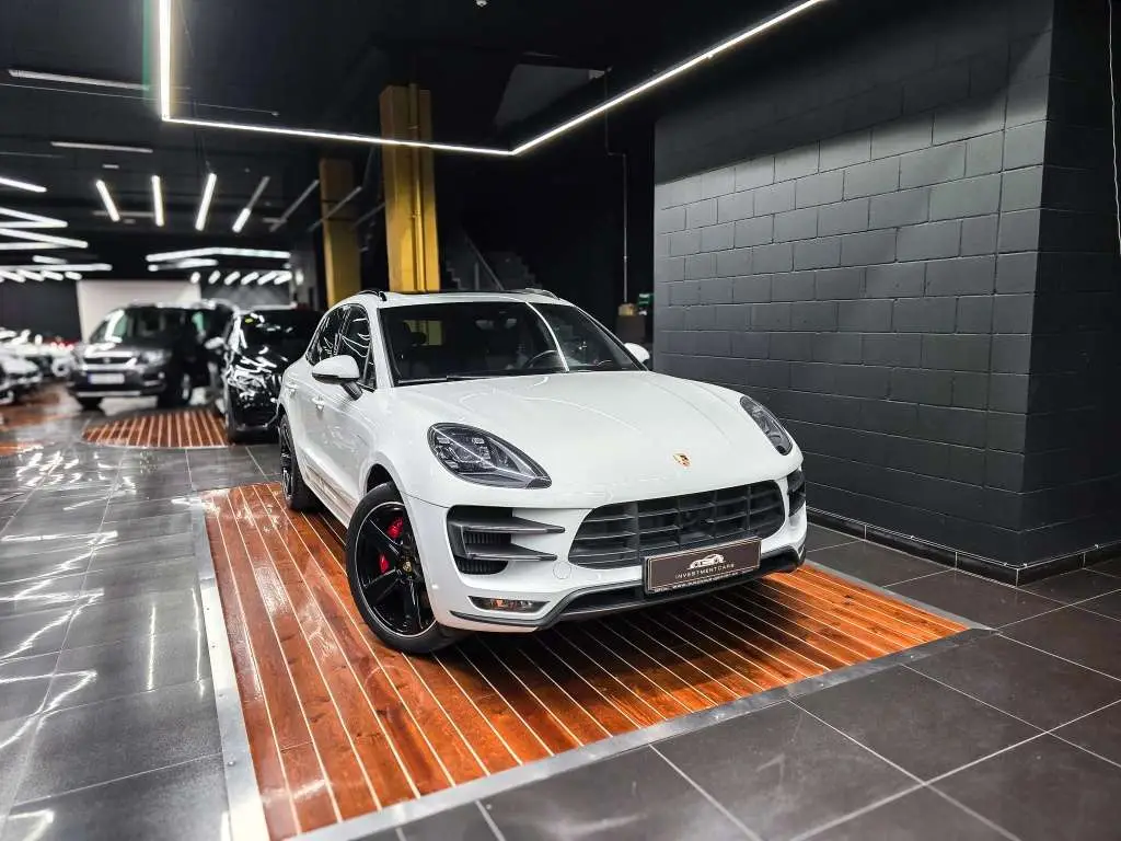 Photo 1 : Porsche Macan 2018 Essence