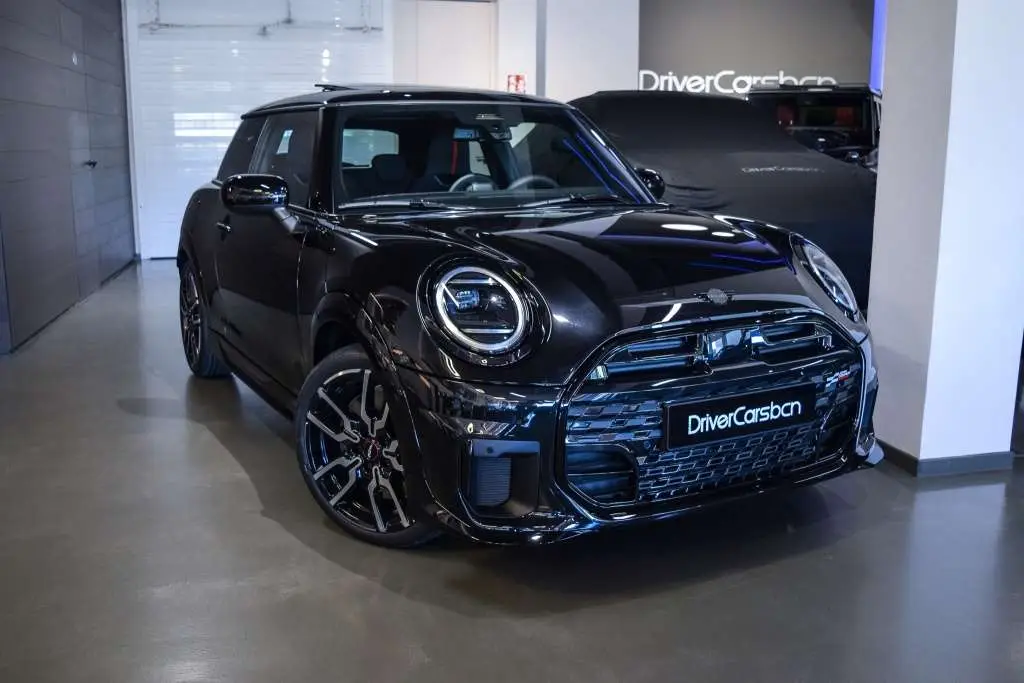 Photo 1 : Mini John Cooper Works 2024 Petrol