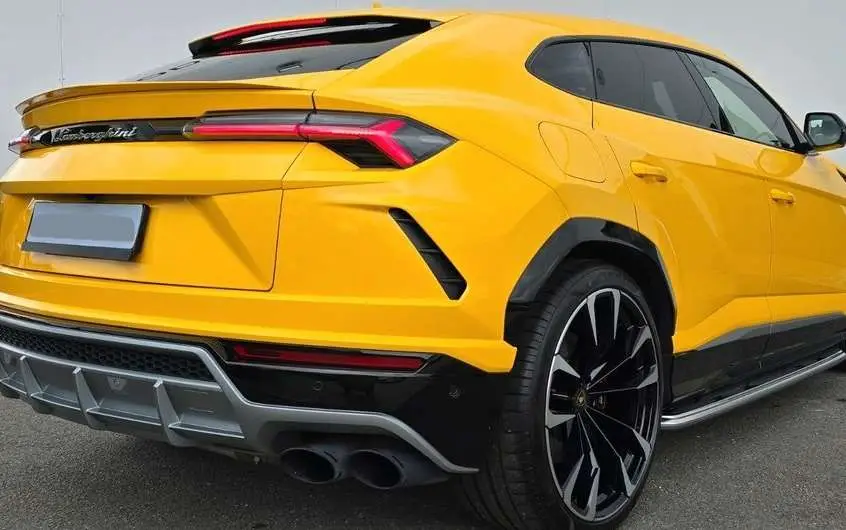 Photo 1 : Lamborghini Urus 2020 Petrol