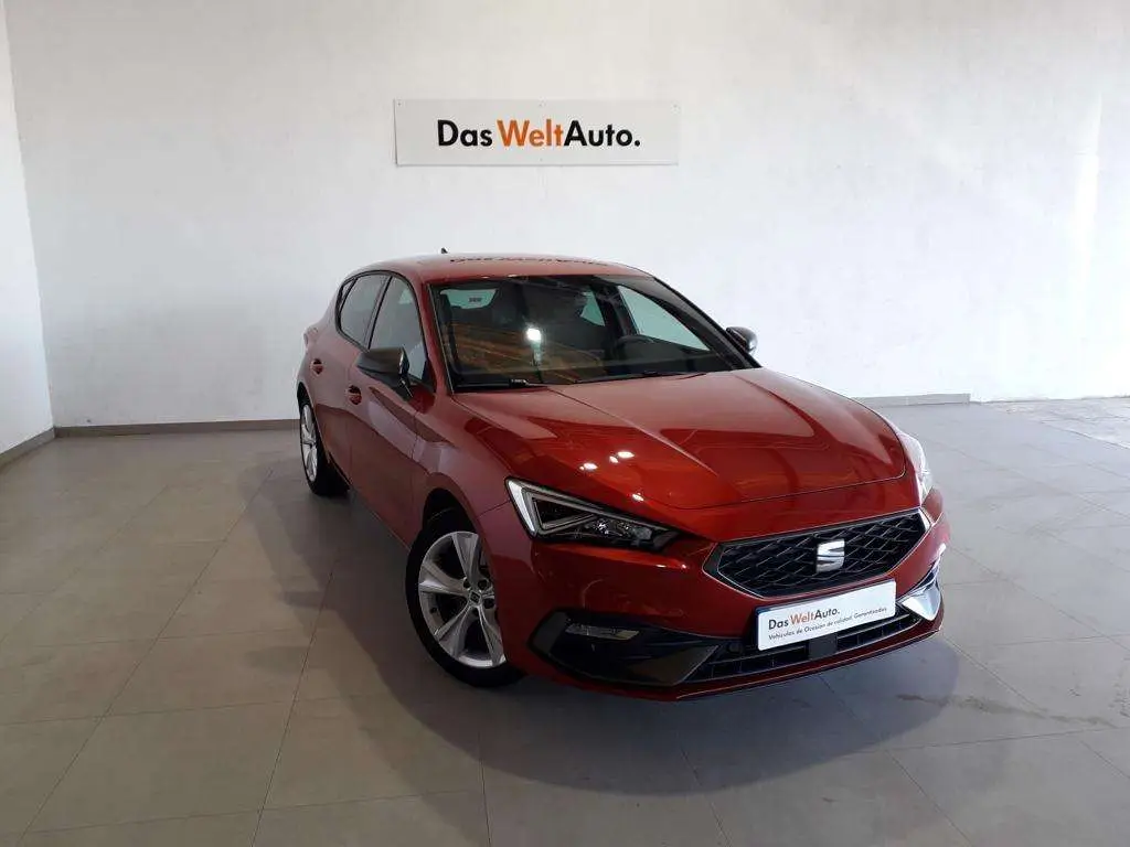 Photo 1 : Seat Leon 2024 Essence