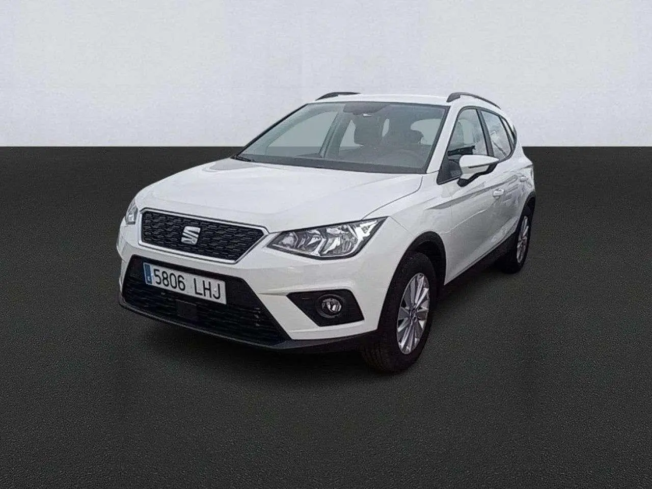 Photo 1 : Seat Arona 2020 Petrol