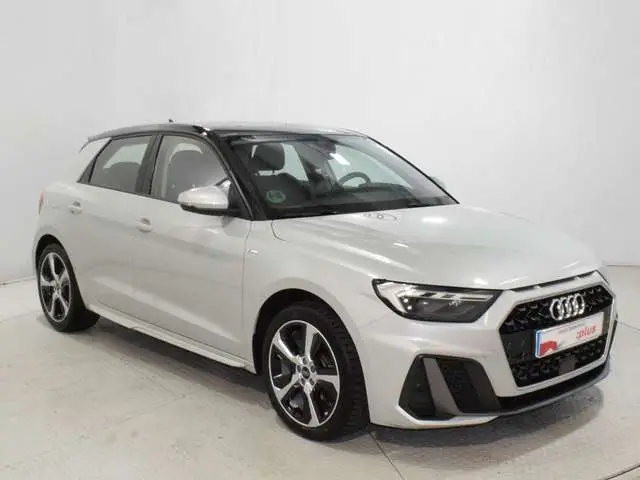 Photo 1 : Audi A1 2024 Essence