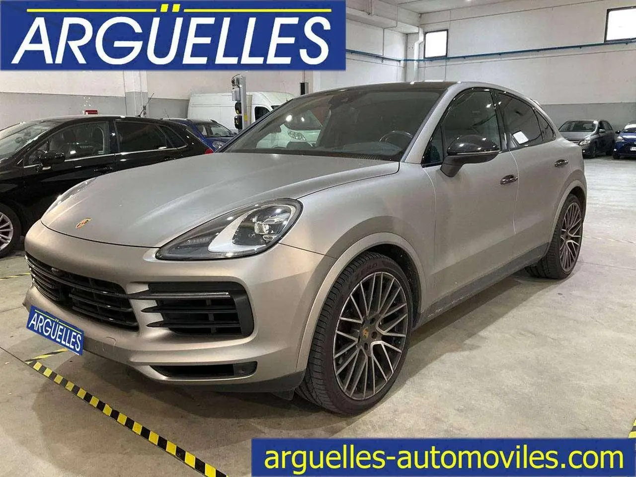 Photo 1 : Porsche Cayenne 2019 Essence