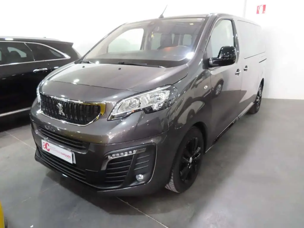 Photo 1 : Peugeot Traveller 2020 Diesel