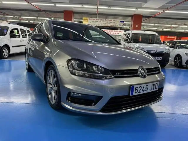 Photo 1 : Volkswagen Golf 2017 Diesel