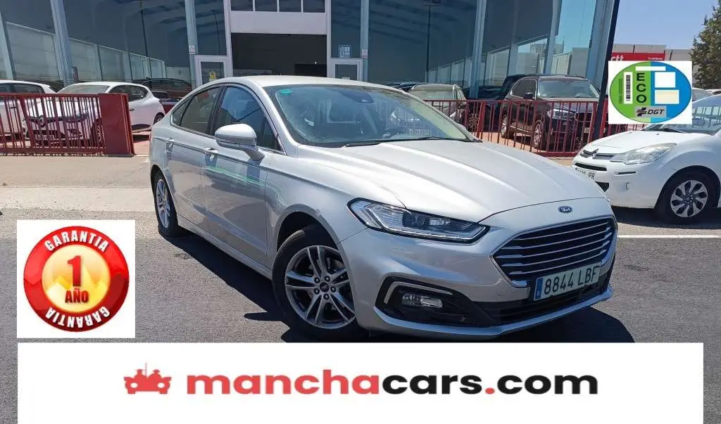 Photo 1 : Ford Mondeo 2019 Essence