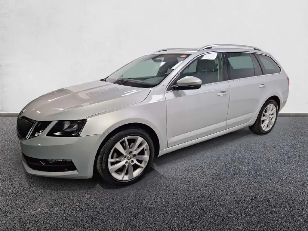 Photo 1 : Skoda Octavia 2018 Petrol