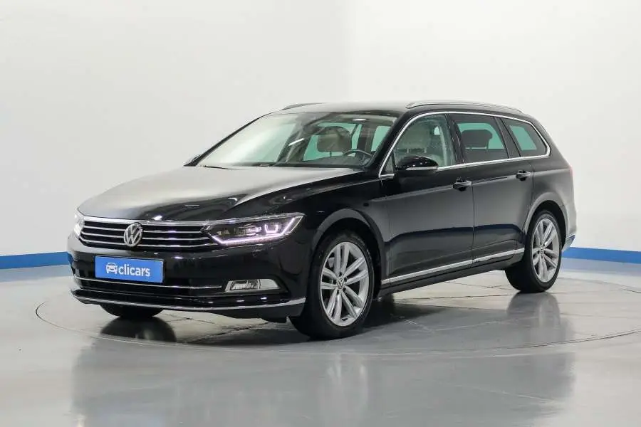 Photo 1 : Volkswagen Passat 2018 Diesel