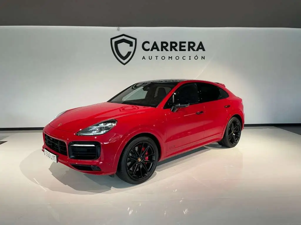 Photo 1 : Porsche Cayenne 2021 Essence