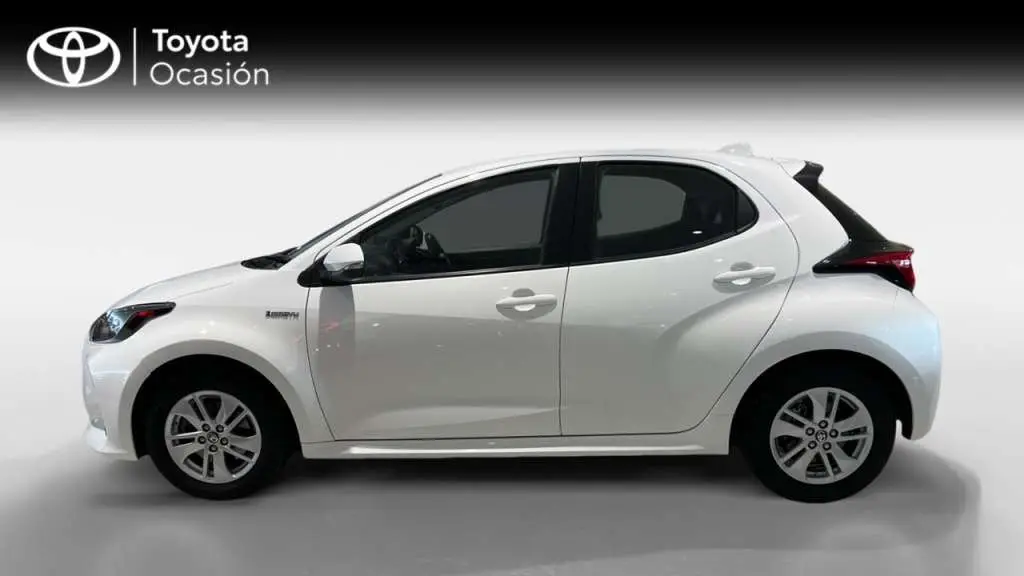 Photo 1 : Toyota Yaris 2021 Petrol