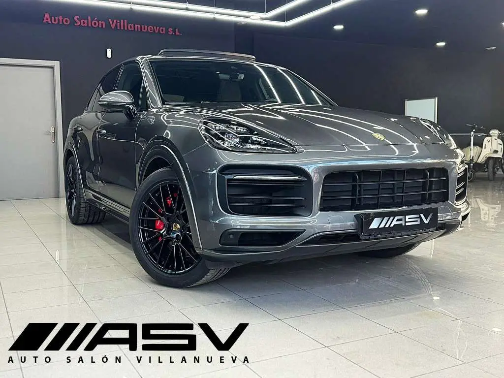 Photo 1 : Porsche Cayenne 2020 Petrol