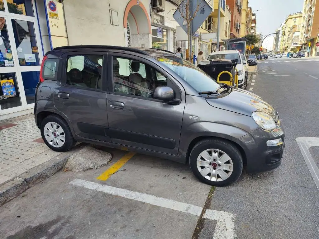 Photo 1 : Fiat Panda 2018 Petrol