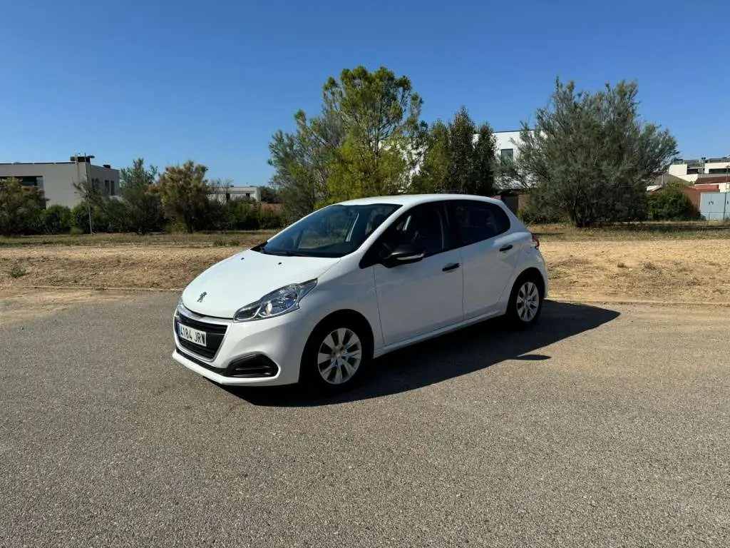 Photo 1 : Peugeot 208 2016 Diesel