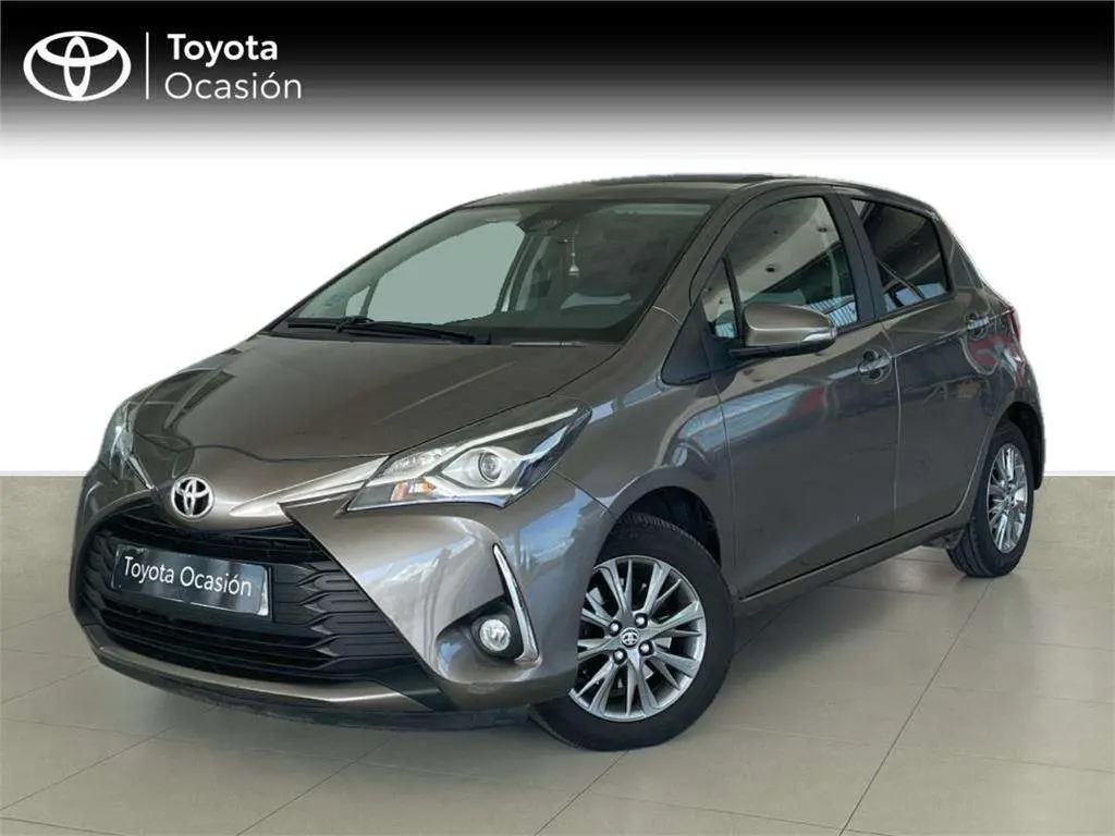 Photo 1 : Toyota Yaris 2019 Petrol