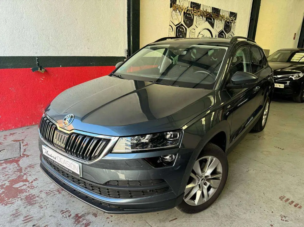 Photo 1 : Skoda Karoq 2021 Essence