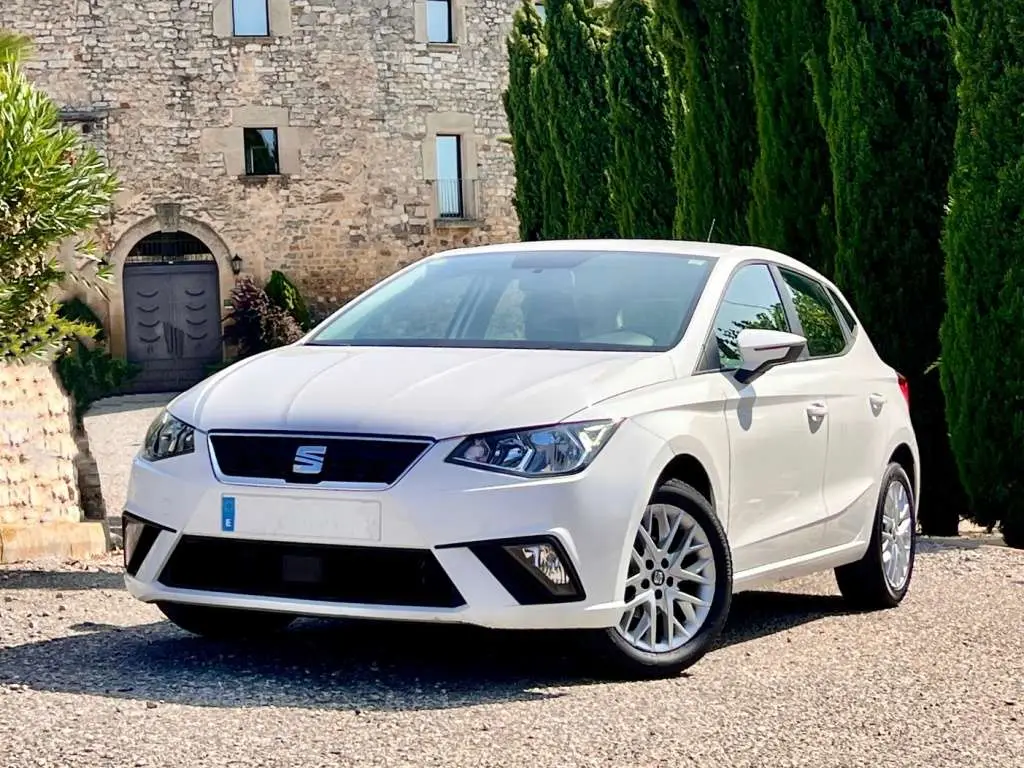 Photo 1 : Seat Ibiza 2017 Essence