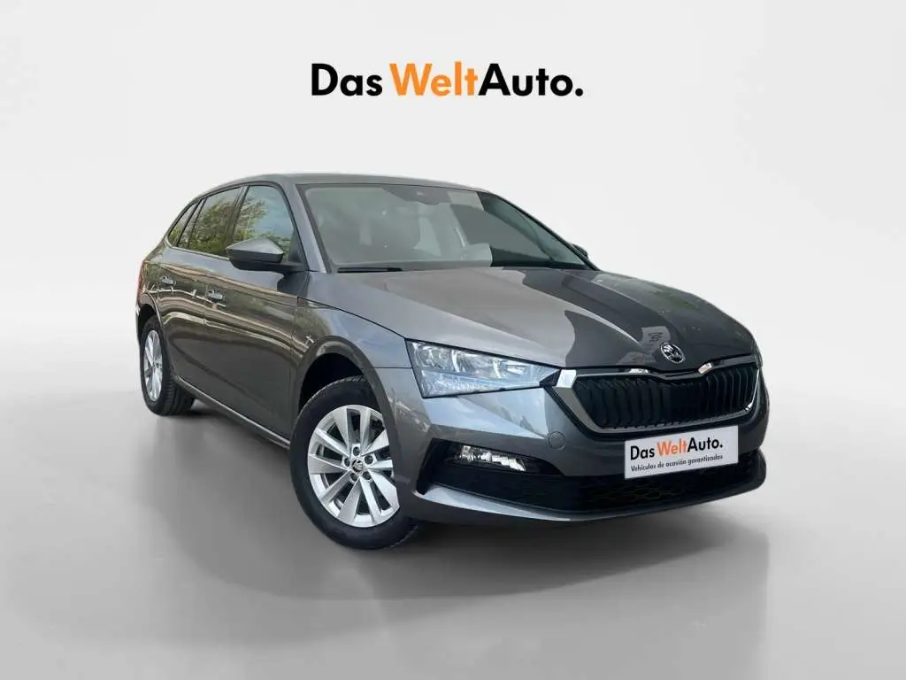 Photo 1 : Skoda Scala 2023 Essence