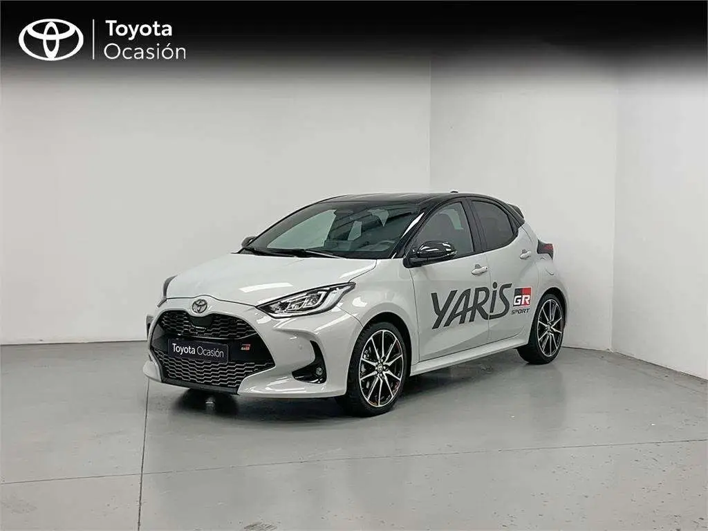 Photo 1 : Toyota Yaris 2024 Autres