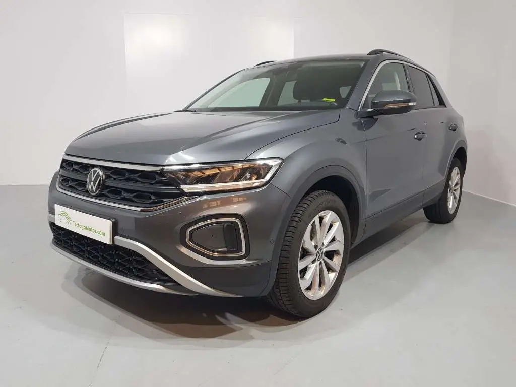 Photo 1 : Volkswagen T-roc 2023 Petrol