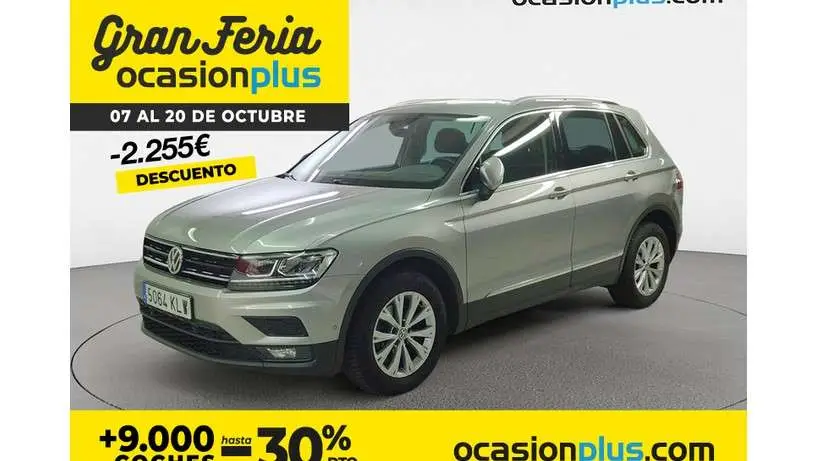 Photo 1 : Volkswagen Tiguan 2018 Essence