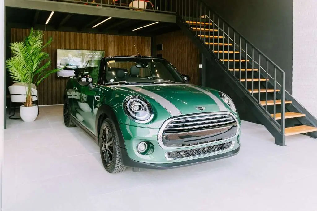 Photo 1 : Mini Cooper 2021 Petrol