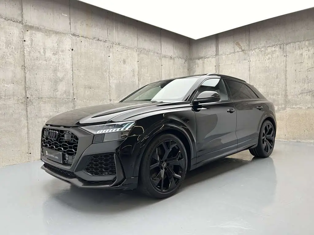 Photo 1 : Audi Q8 2020 Essence