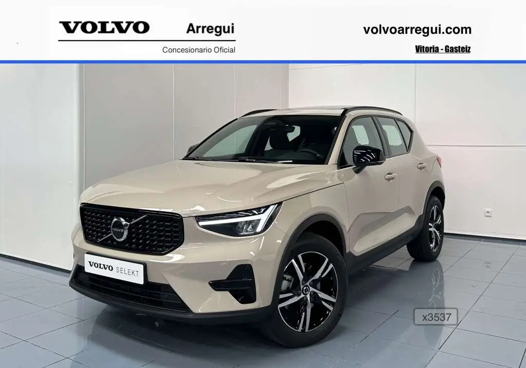 Photo 1 : Volvo Xc40 2024 Essence