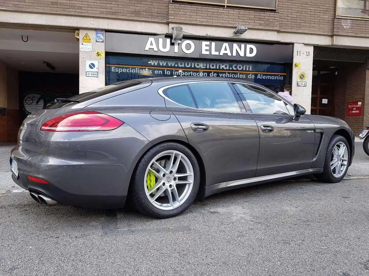 Photo 1 : Porsche Panamera 2015 Hybride