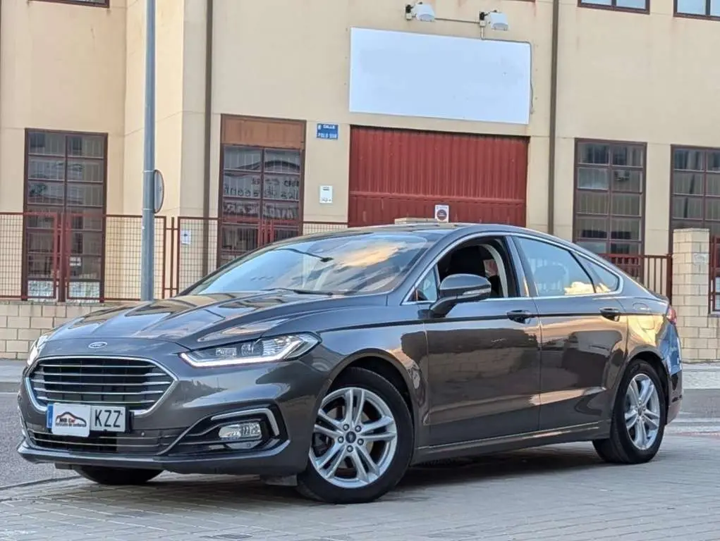 Photo 1 : Ford Mondeo 2019 Petrol