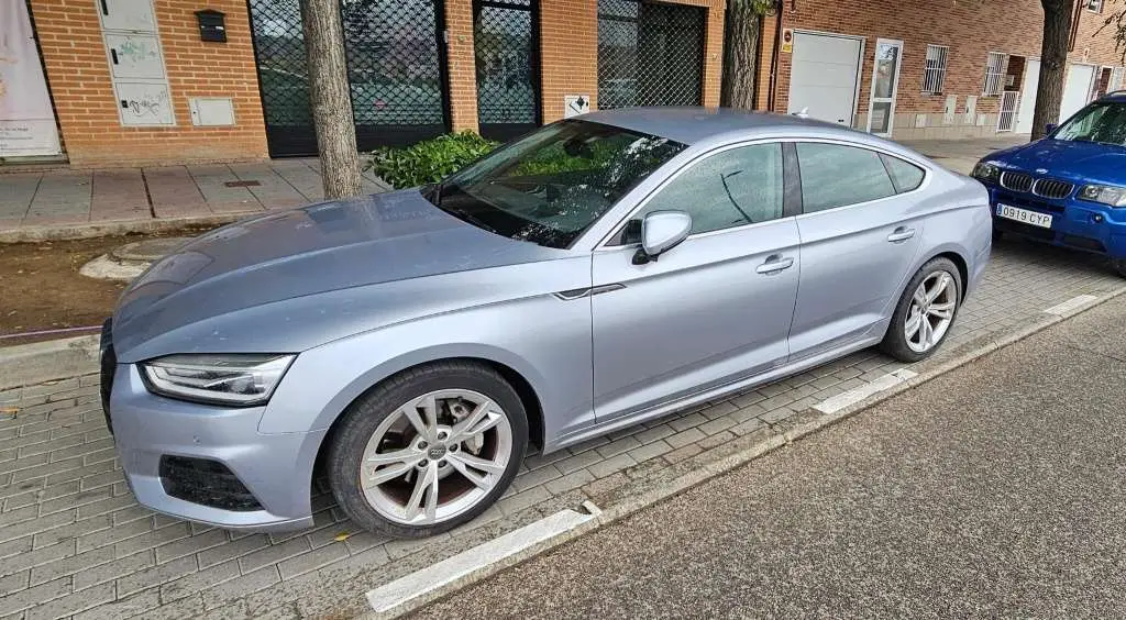 Photo 1 : Audi A5 2019 Diesel